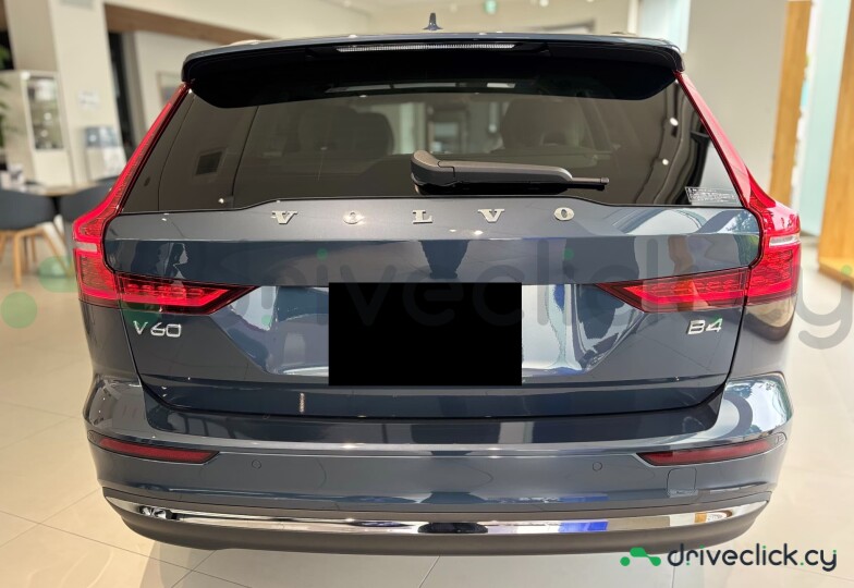 Volvo V60 Blue