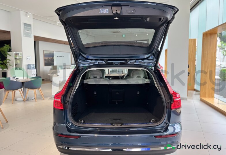Volvo V60 Blue