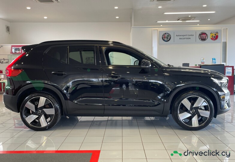 Volvo EX30 Black