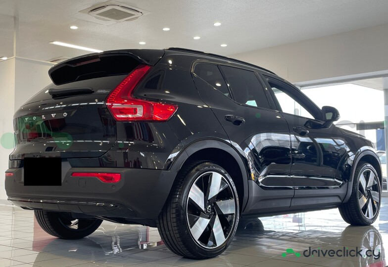 Volvo EX30 Black