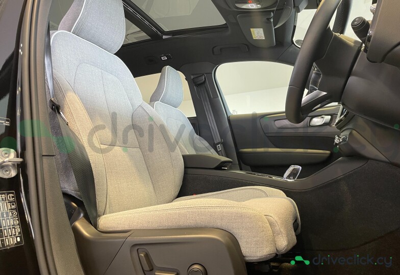 Volvo EX30 Black