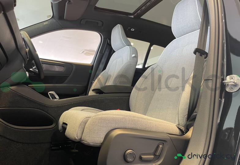 Volvo EX30 Black