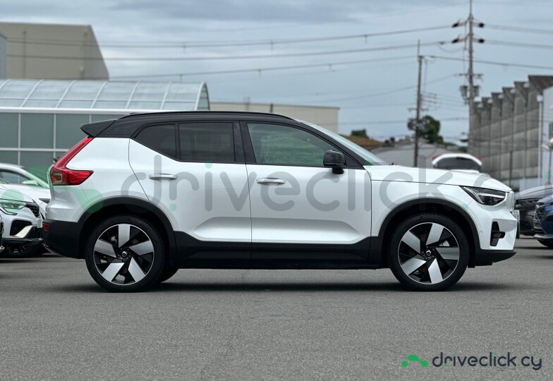 Volvo EX30 White