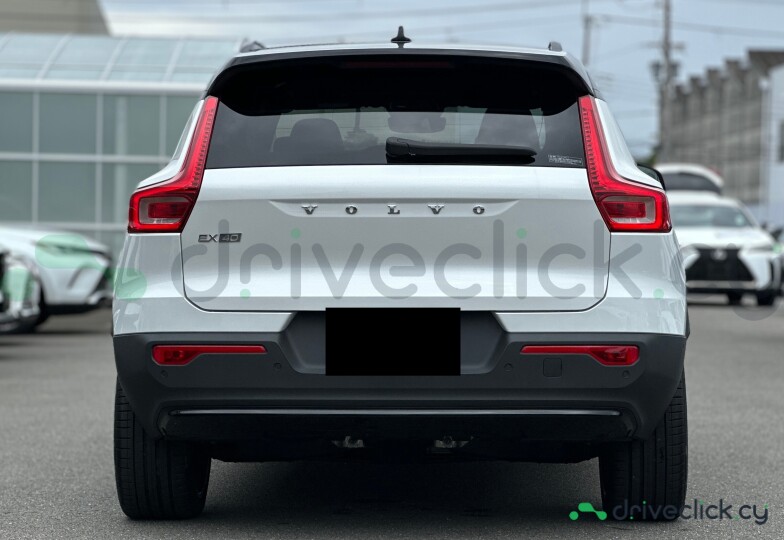 Volvo EX30 White