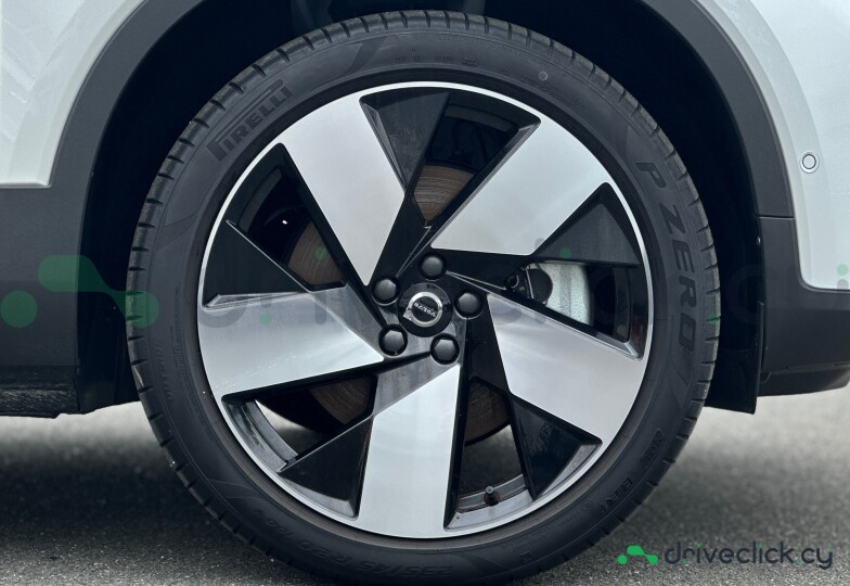 Volvo EX30 White