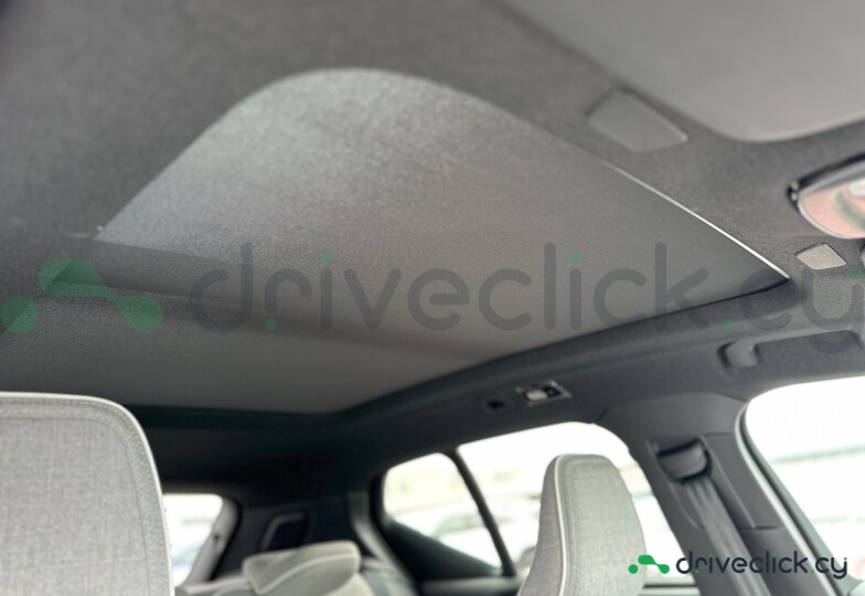 Volvo EX30 White