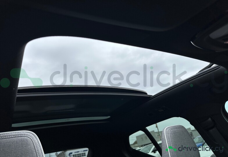Volvo EX30 White