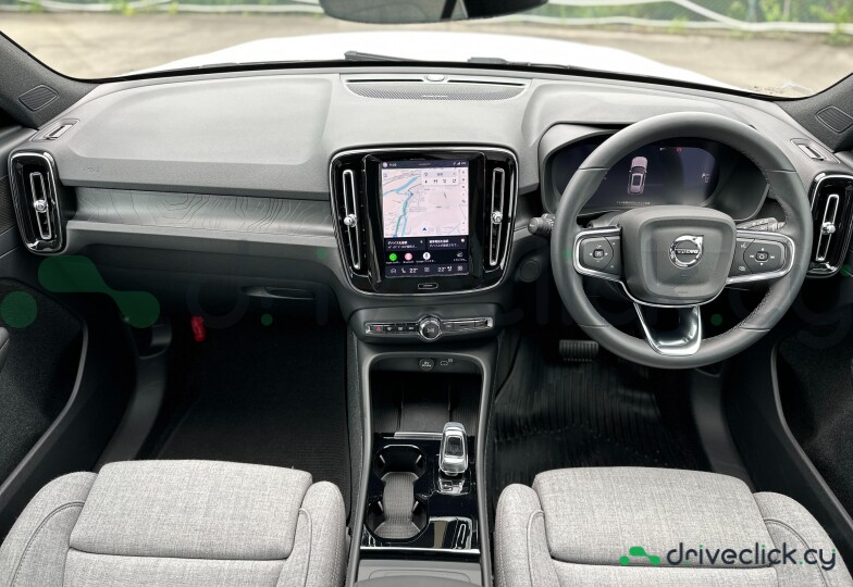 Volvo EX30 White