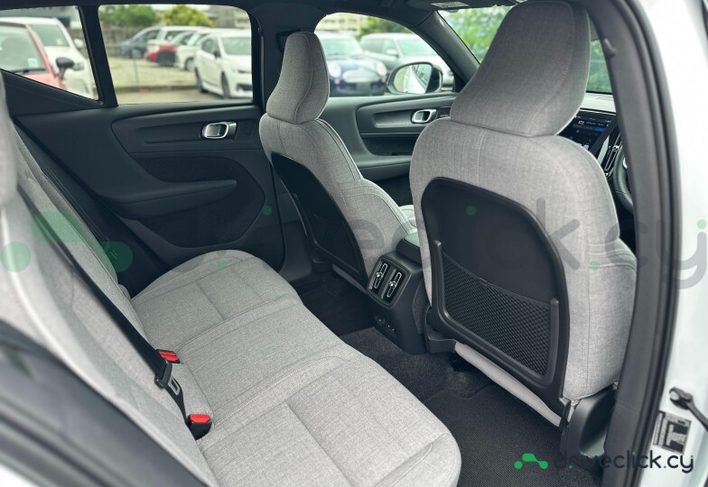 Volvo EX30 White