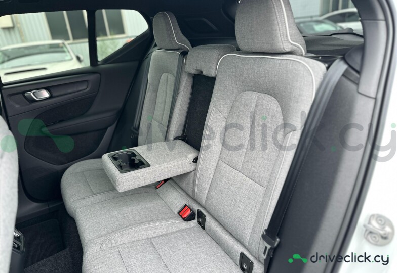 Volvo EX30 White