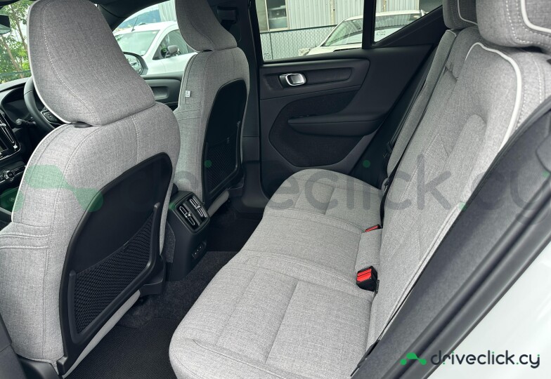 Volvo EX30 White