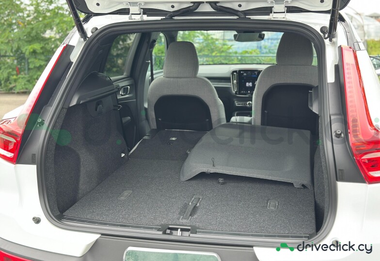 Volvo EX30 White