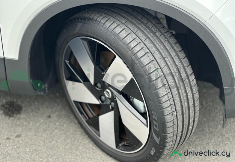 Volvo EX30 White