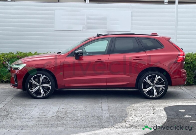 Volvo XC60 Red