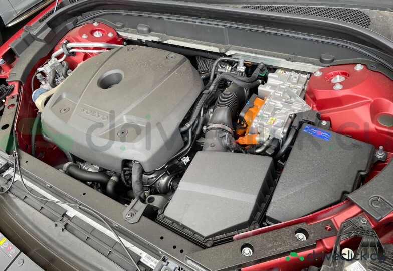 Volvo XC60 Red