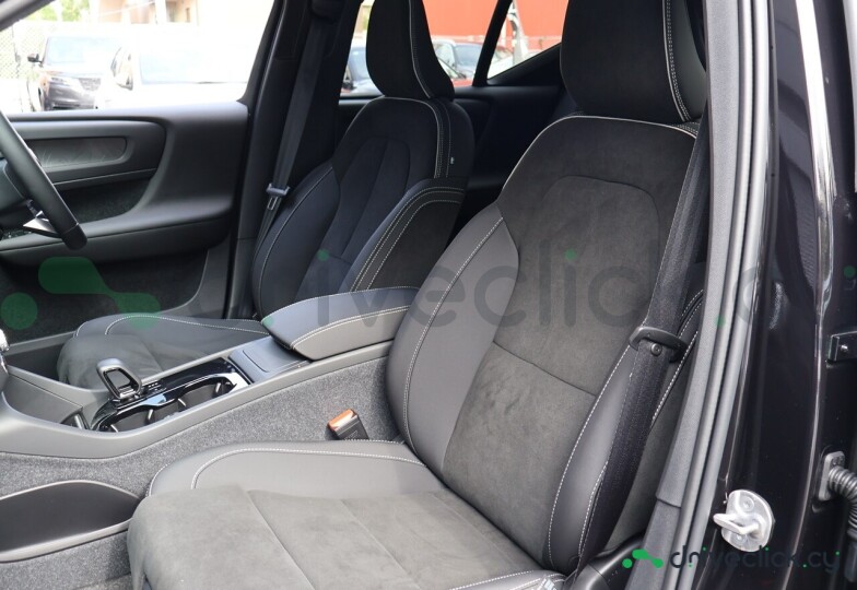 Volvo EX30 Black