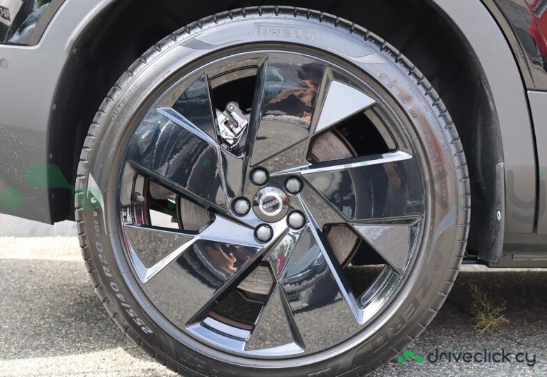 Volvo EX30 Black