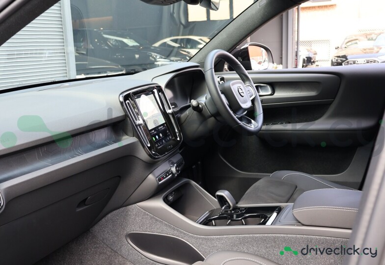 Volvo EX30 Black