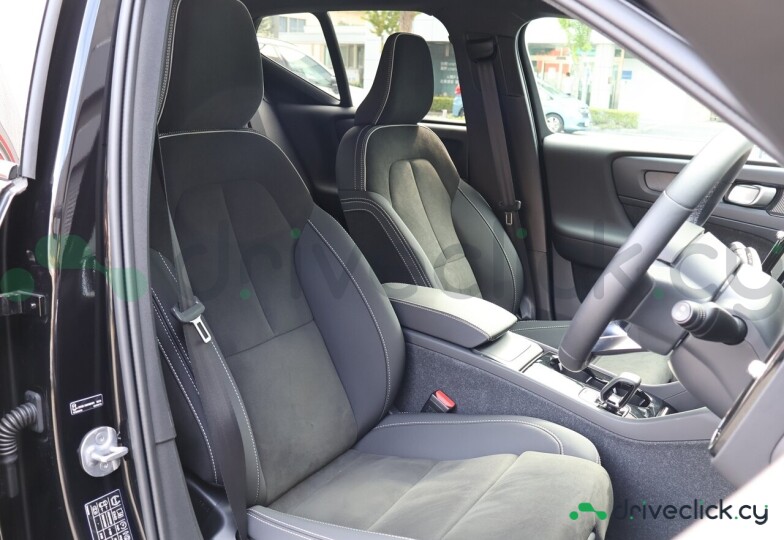 Volvo EX30 Black