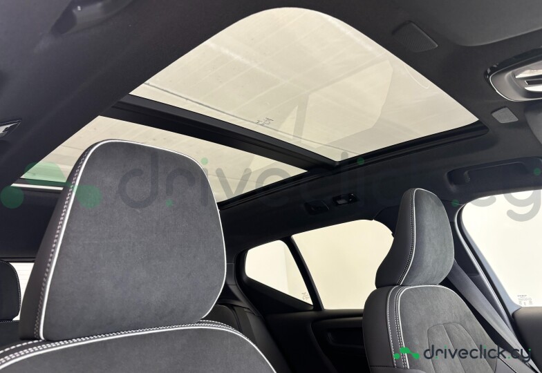 Volvo XC40 Green