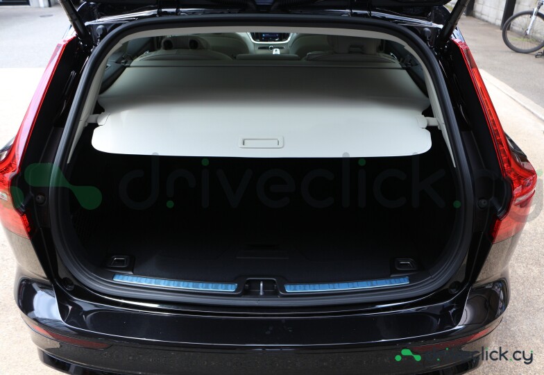 Volvo V60 Black