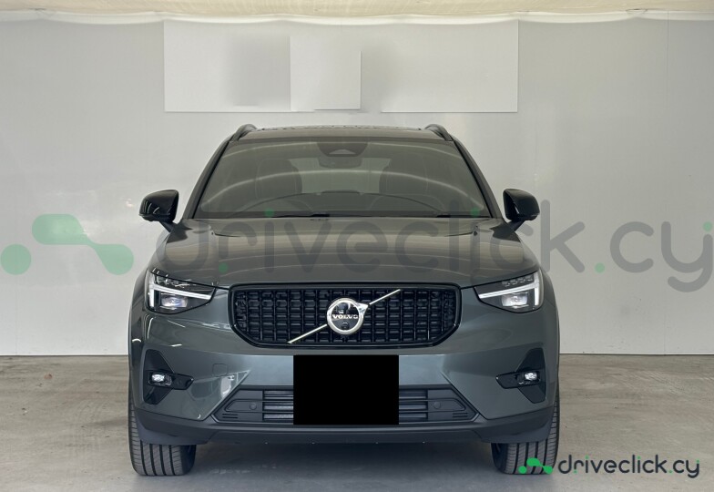 Volvo XC40 Green