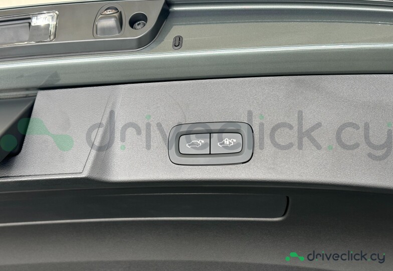 Volvo XC40 Green