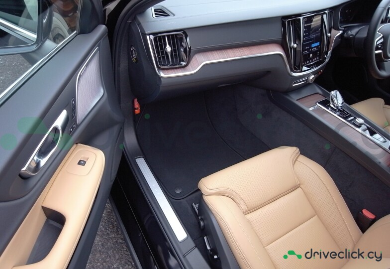 Volvo S60 Black