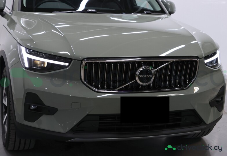 Volvo XC40 Green