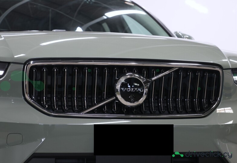 Volvo XC40 Green