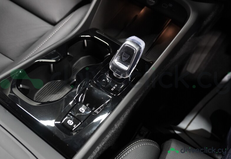 Volvo XC40 Green