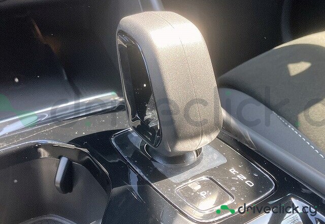 Volvo XC40 White