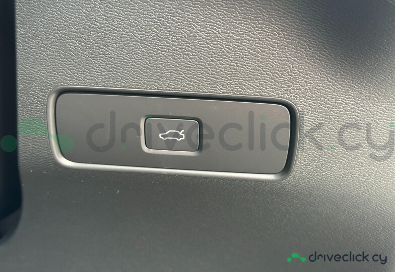 Volvo EX30 White