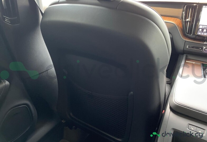 Volvo XC60 Red