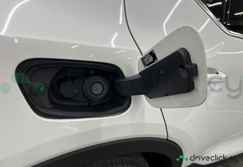 Volvo XC40 White