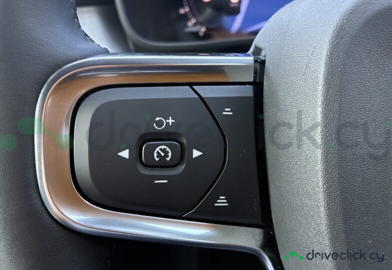 Volvo XC40 Black