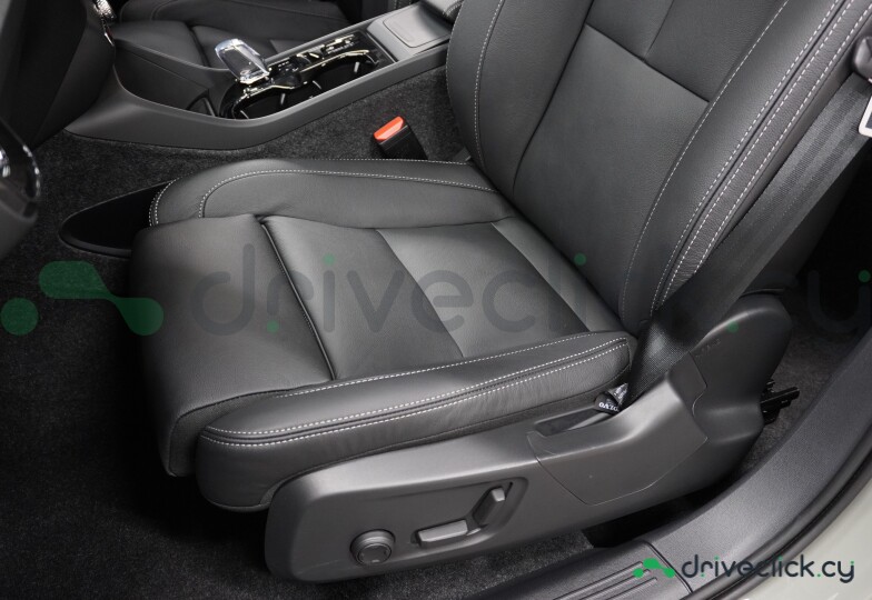 Volvo XC40 Green