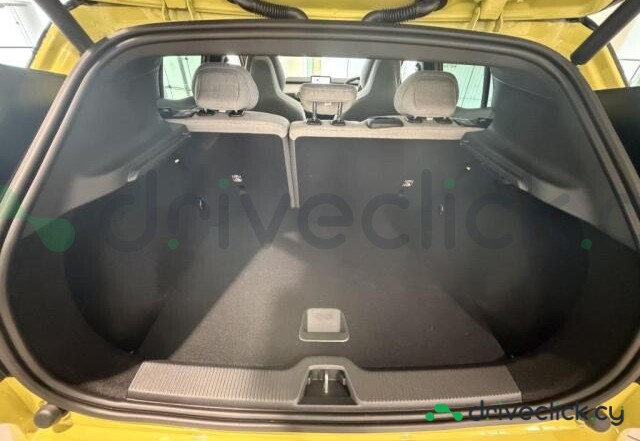 Volvo EX30 Yellow
