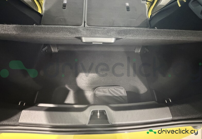 Volvo EX30 Yellow
