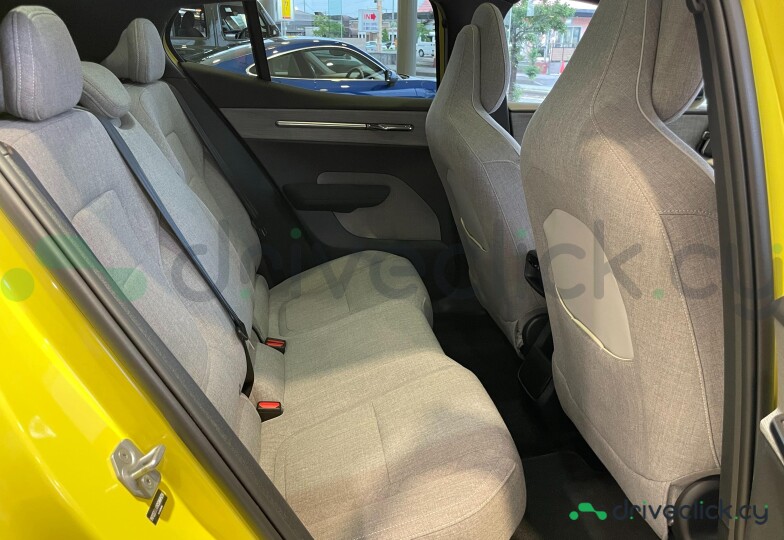Volvo EX30 Yellow