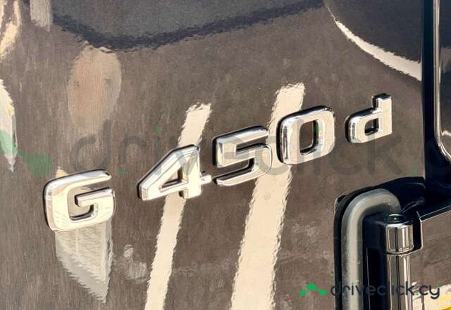 Mercedes G-class Black