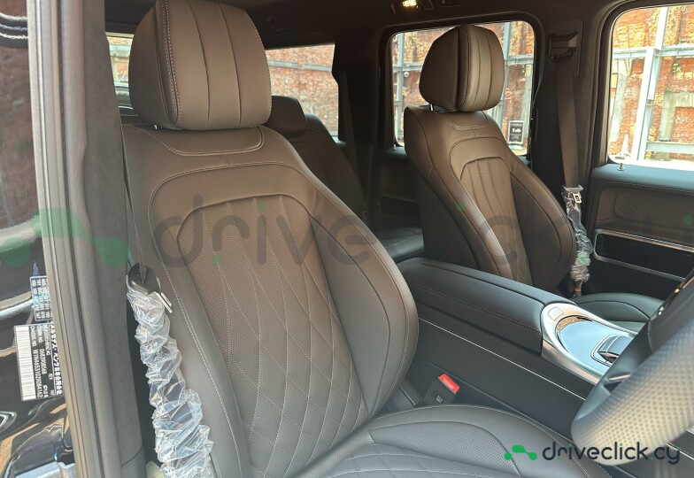 Mercedes G-class Black