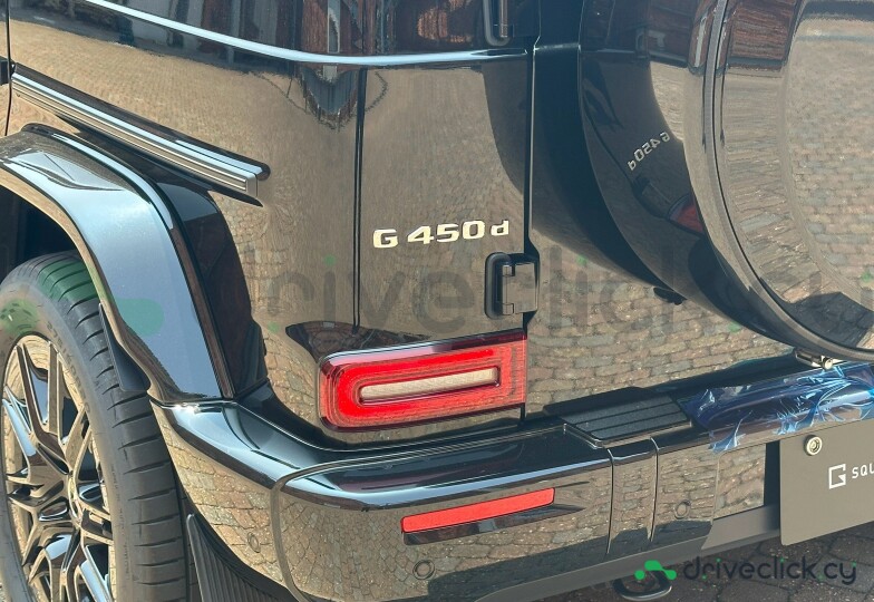 Mercedes G-class Black