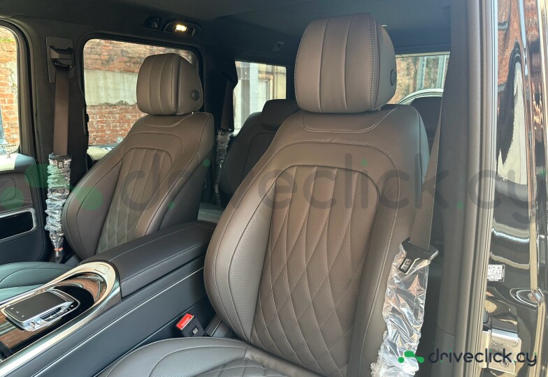 Mercedes G-class Black