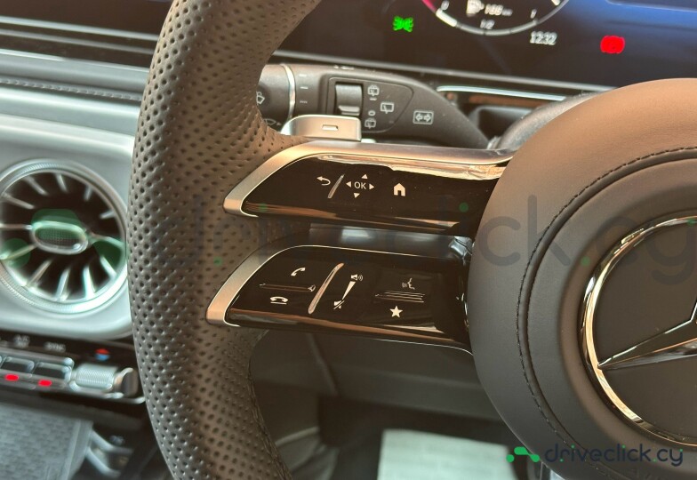Mercedes G-class Black