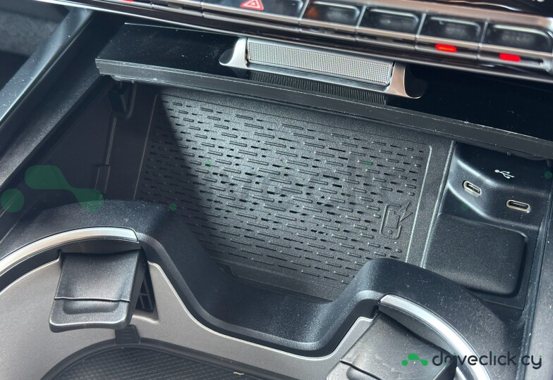 Mercedes G-class Black