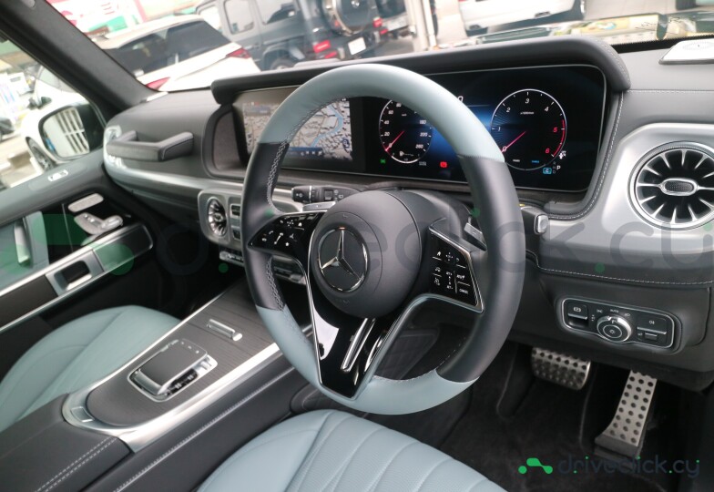 Mercedes G-class Green