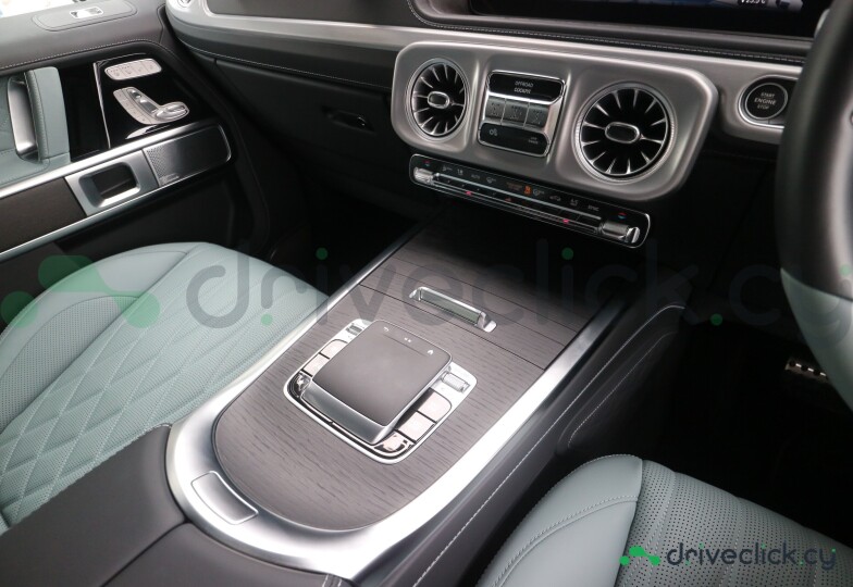 Mercedes G-class Green