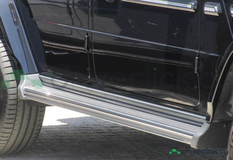 Mercedes G-class Black