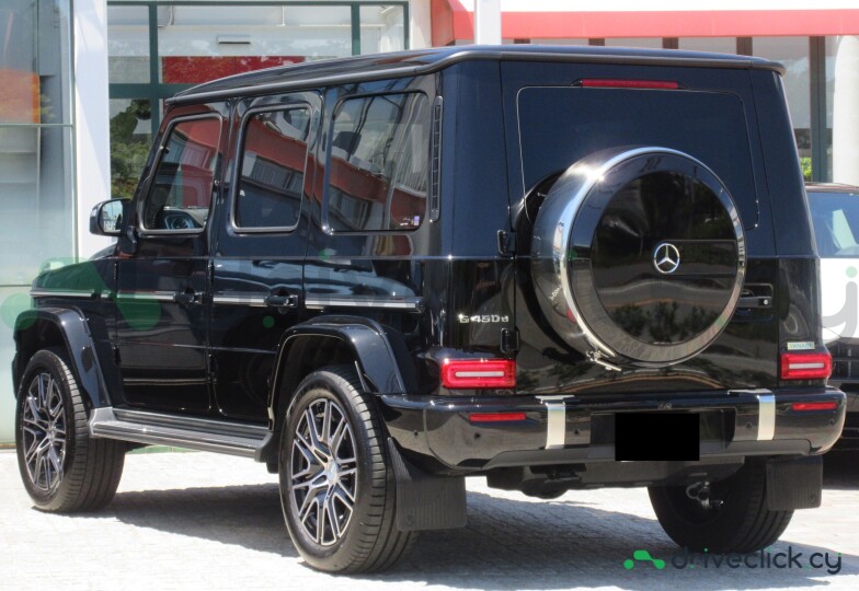Mercedes G-class Black